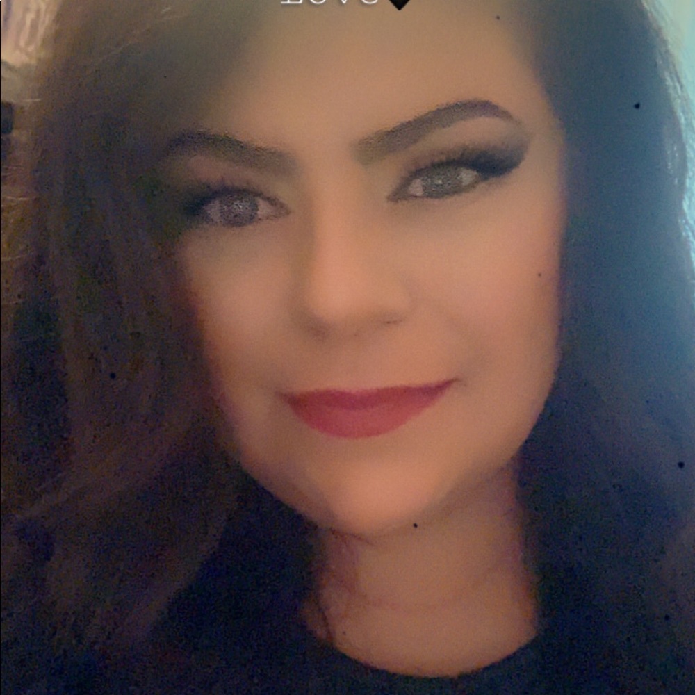 Meet your Posher, Josefina